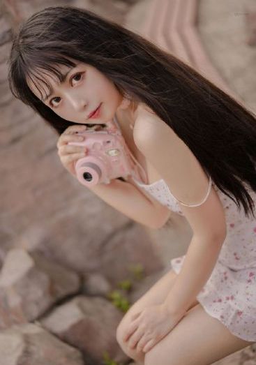 大胸女学生