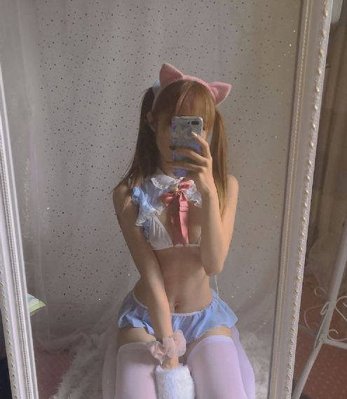 《偷窥女教师》未删减版在线观看