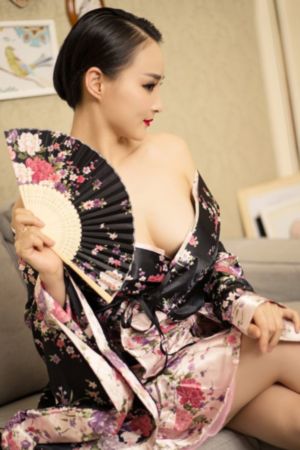 裸尼姑熟蜜桃
