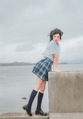 新婚侵犯挣扎呻吟求饶小说