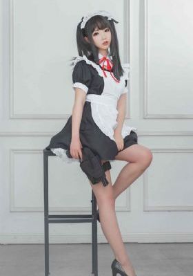 一女被多男玩喷潮3p免费视频