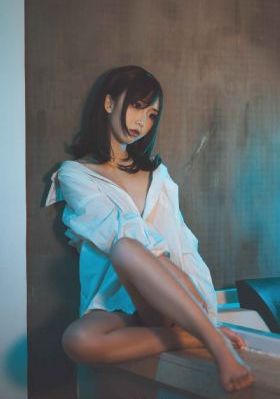 美女光屁屁无遮挡韩国